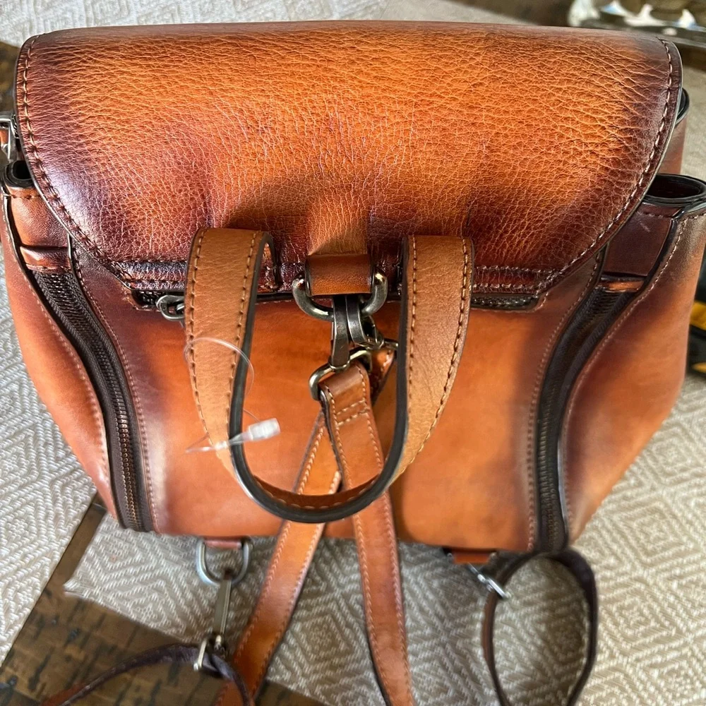 Women's Vintage Leather Backpack, New Buckle School Bag. - Picture 6 of 13